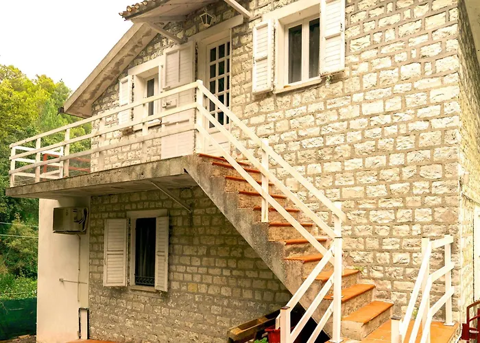 S339 - Sirolo, Meraviglioso Trilocale Immerso Nella Natura